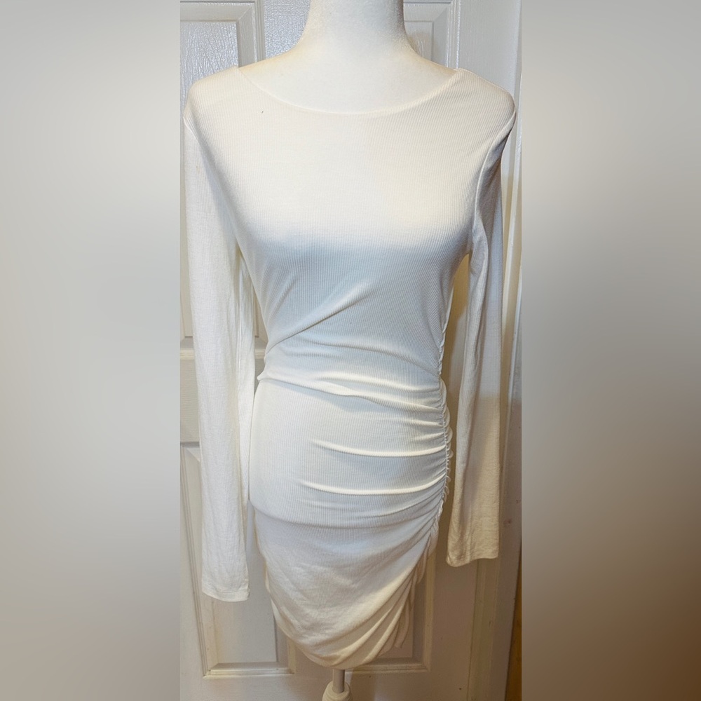 Polly Princess Dress
Newton Bodycon Open Back White Long Sleeve Size 10 NWT